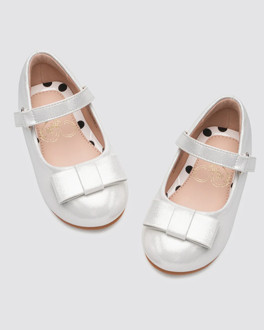 Girls Vegan Leather Mary Jane Shoes with Bows - Image 3