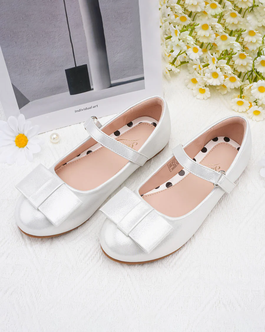 Girls Vegan Leather Mary Jane Shoes with Bows - Image 4